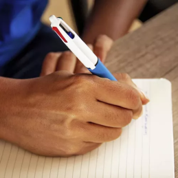 Esferográfica Média BIC com 4 Cores, caneta com 4 cores, caneta de pendurar