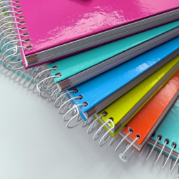 KIT ESCOLAR, Material Escolar, Caderno, Canetas, Maped, Ambar, Capa Preta, Lápis, Aguarelas, Caneta BIC, UHU, Giotto, Argolas