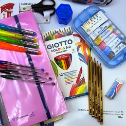 KIT ESCOLAR, Material Escolar, Caderno Inteligente, Canetas, Ambar, Lápis, Caneta BIC, UHU, Giotto