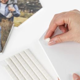 Patafix, UHU, bostik, pasta de fixar, cola dupla face, pastilhas adesivas, afixar sem furar